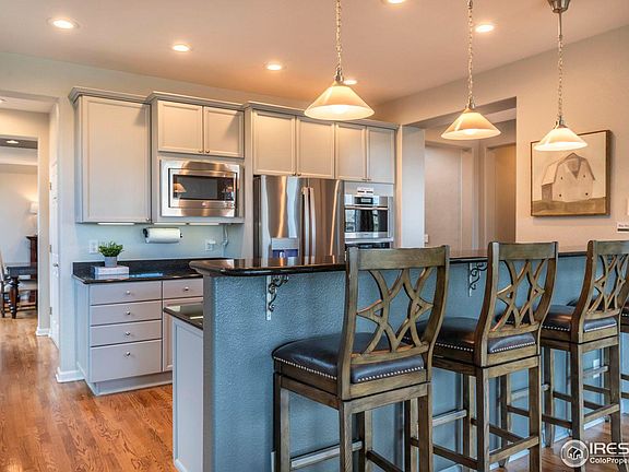 5th image of 325 Onyx Way