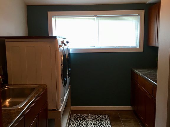 Main floor laundry 