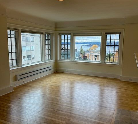 4th image of 219 N Tacoma Ave APT 203