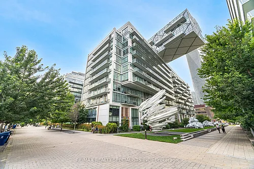 29 Queens Quay E #1118 Photo 1