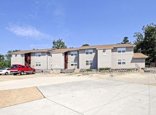 1040 Plaza Ct N APT 10, Saint Clair, MO 63077