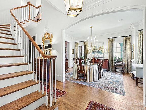 5th image of 2744 Normandy Rd