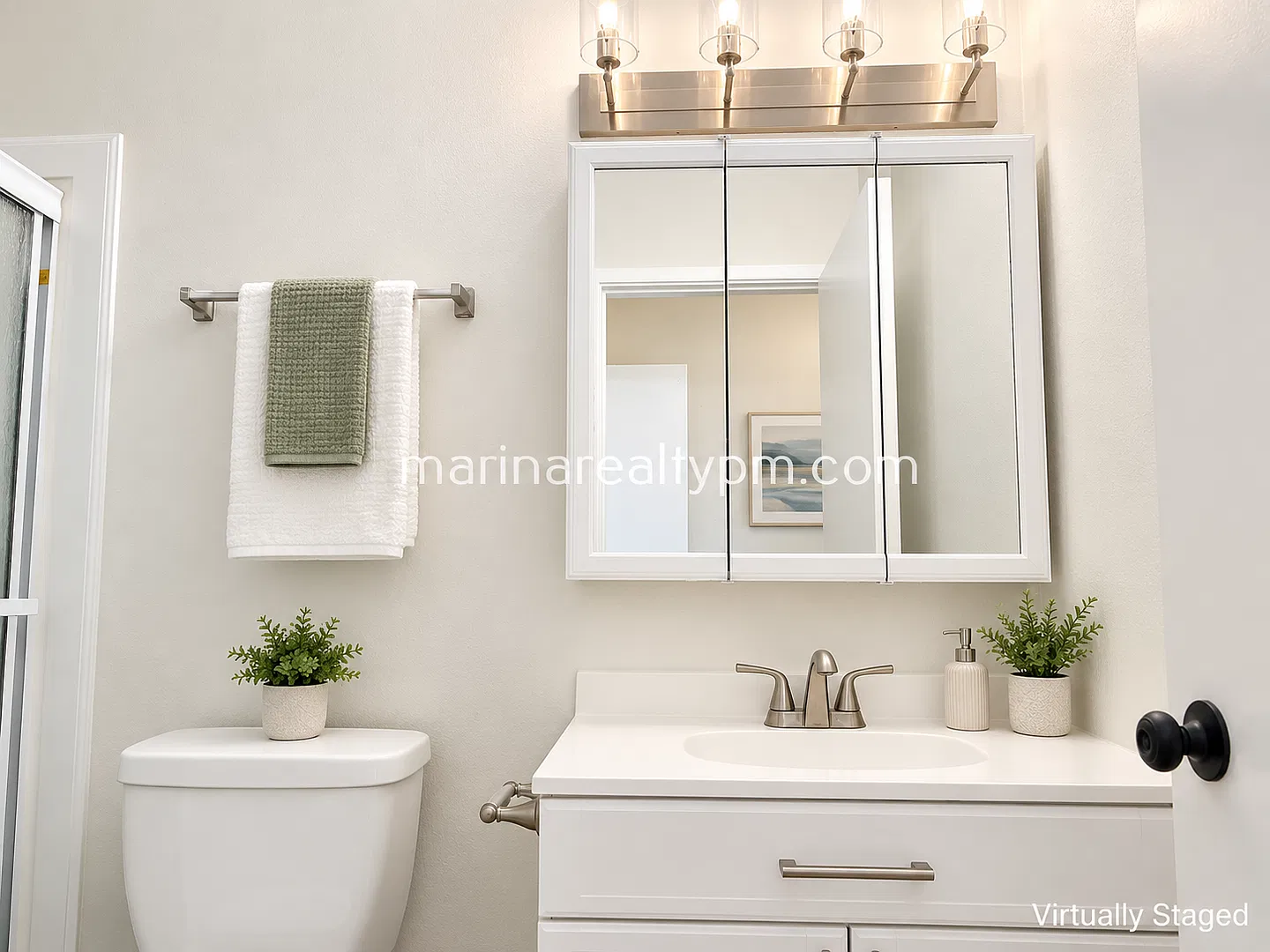 45 Wilson Ave Apts — Photo 4