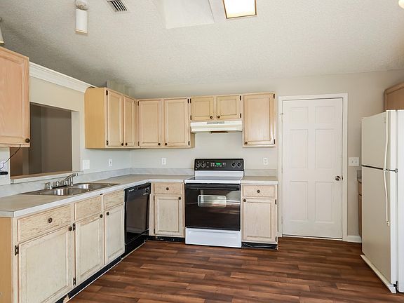 3rd image of 5451 Pergran Ct