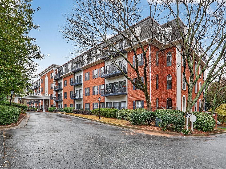 1st image of 2921 Lenox Rd NE APT 413