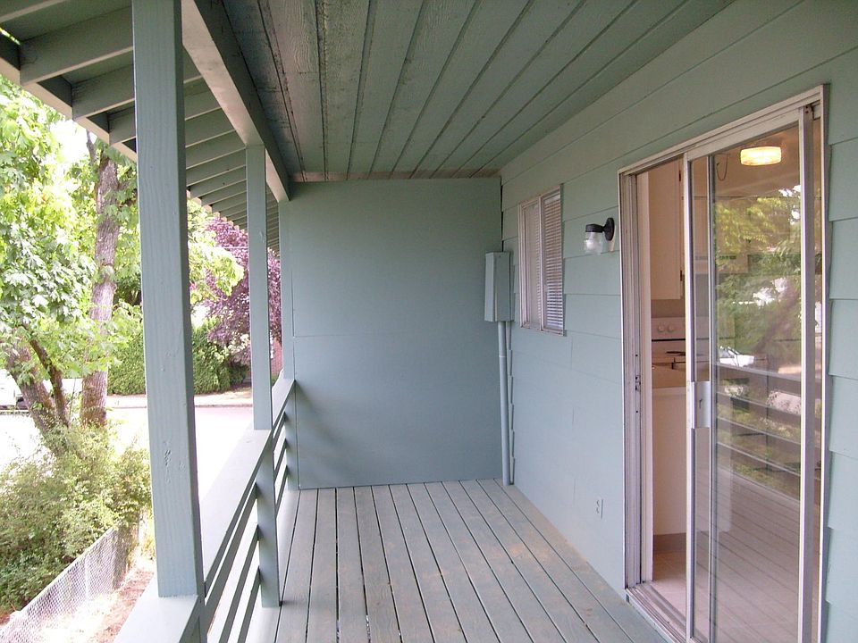 2nd image of 3102 Harney St APT 4