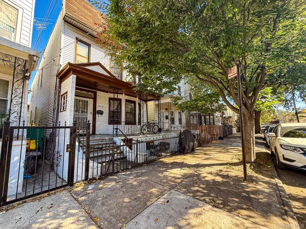 1738 Melville Street, Bronx, NY 10460