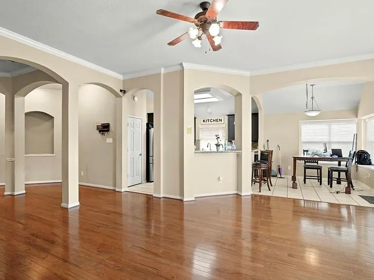 3106 Valley Ct — Photo 6