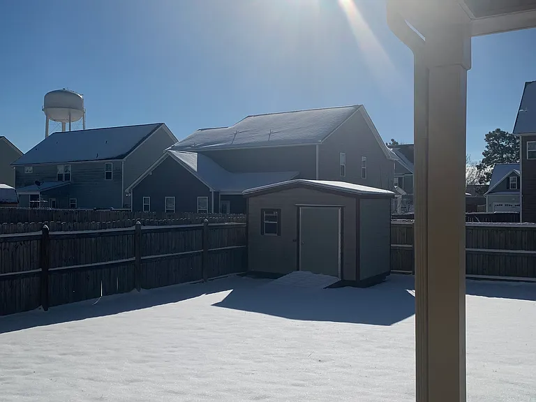 205 Tipperary St — Photo 11