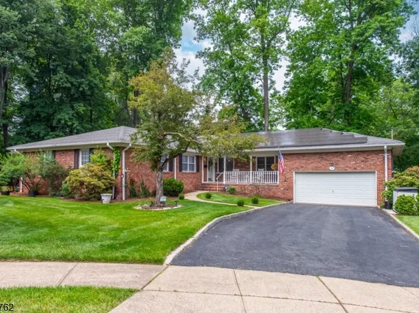 12 Ravine Rd, Verona Twp., NJ 07044