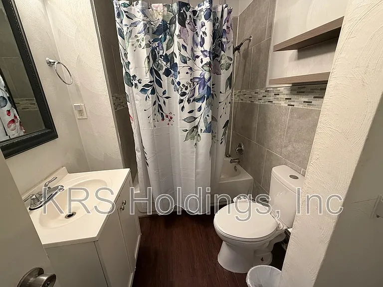 339 Goodman St — Photo 9