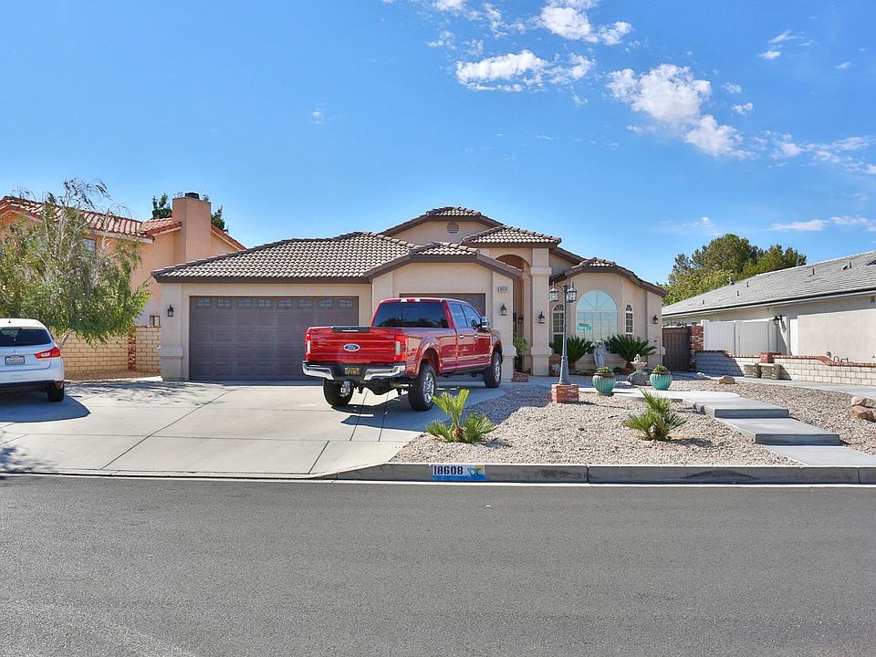 1st image of 18608 Mountain Meadows Dr