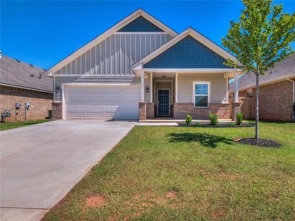 9049 NW 143rd St, Yukon, OK 73099