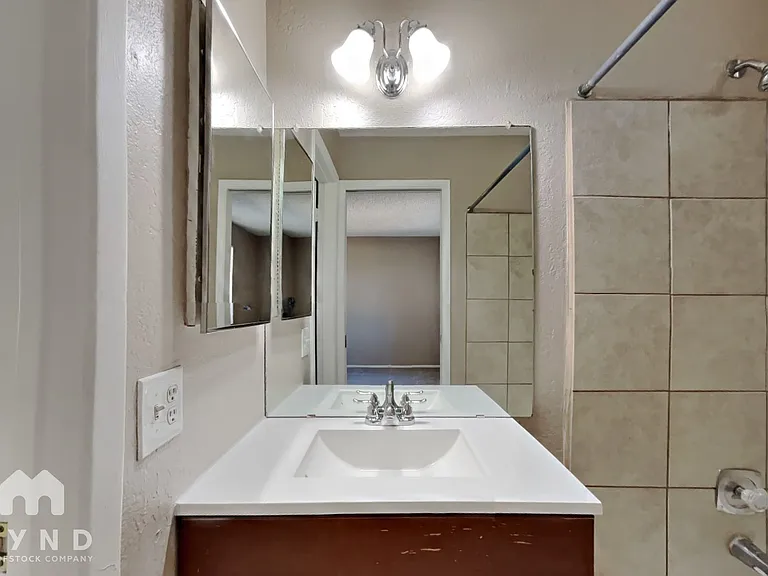 11412 N 57th Dr — Photo 10