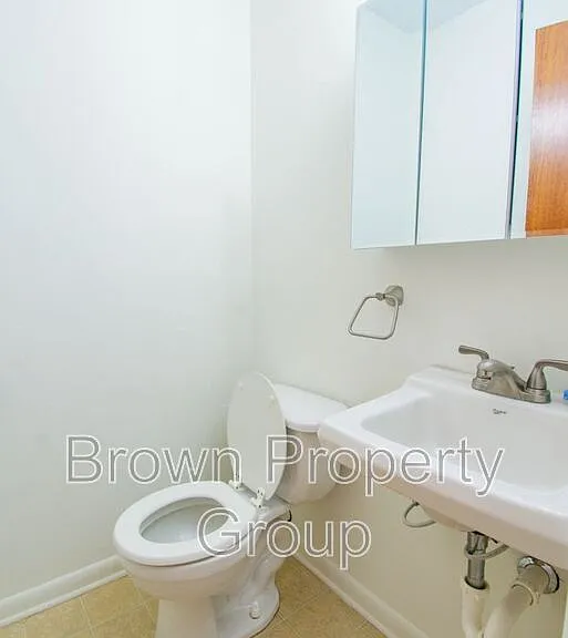 4408 Wellington Dr — Photo 18