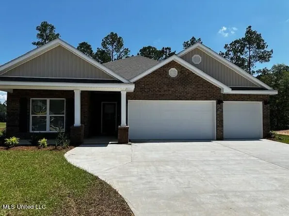 4943 Fern Dr, Diberville, MS 39540