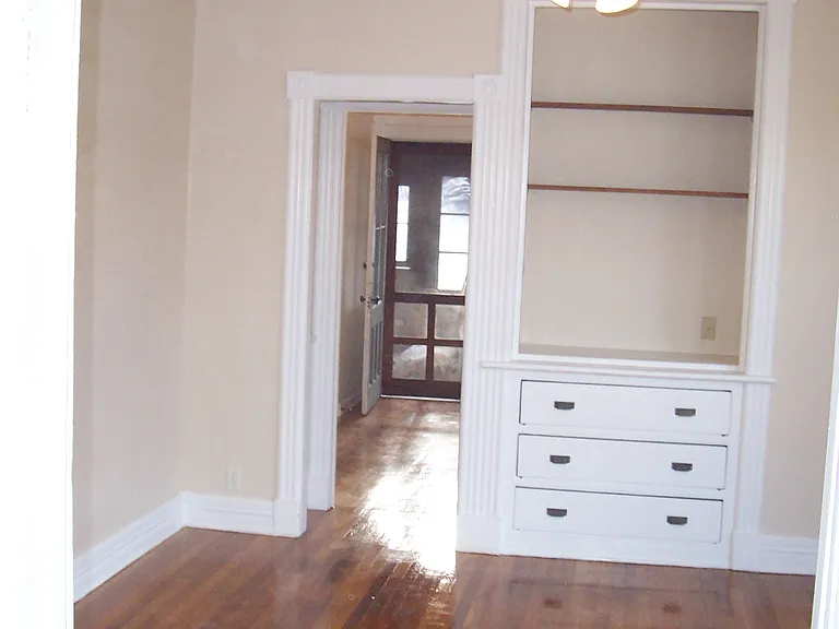 534 Yates St #B — Photo 14