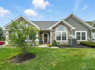 12 Abbey Dr, Springboro, OH 45066