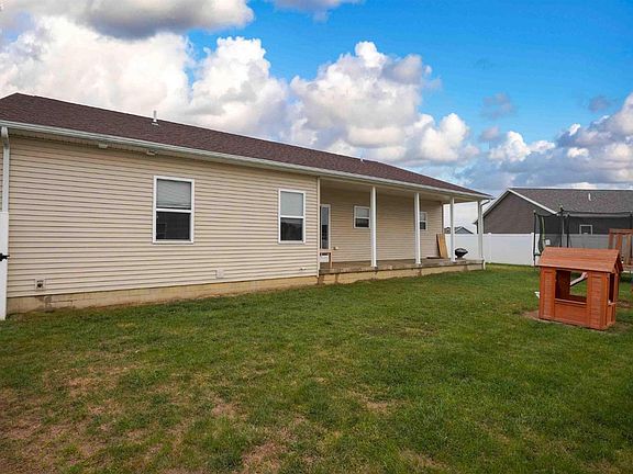 5th image of 321 Nathan Dr