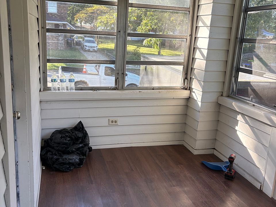 1st image of 308 Low St #2