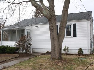 11 Maple Cir, North Kingstown, RI 02852