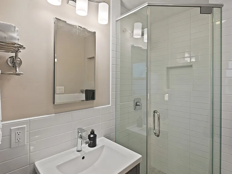 1648 El Prado Ave — Photo 37