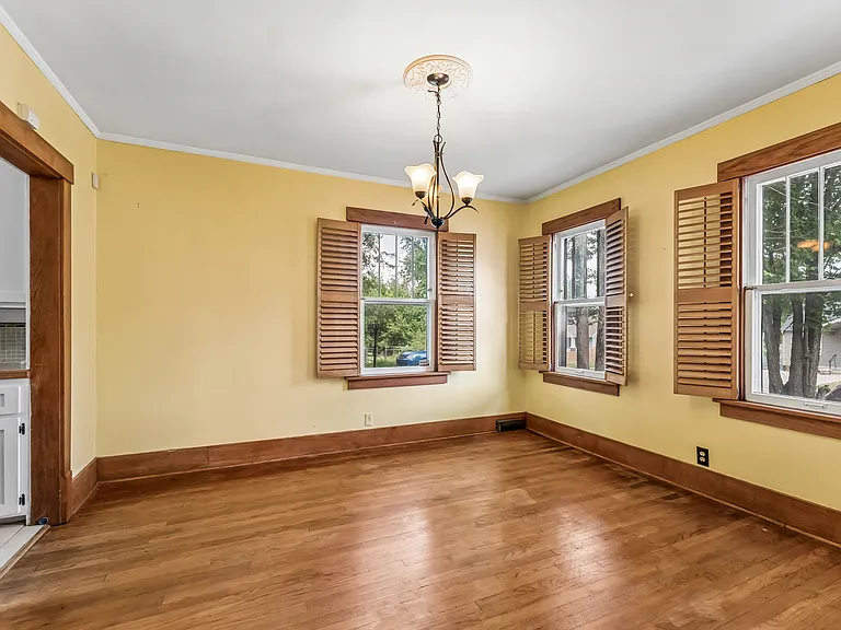 3514 N 45th Ave — Photo 12
