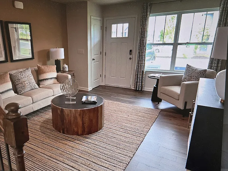 25 Clear Creek Ln — Photo 2