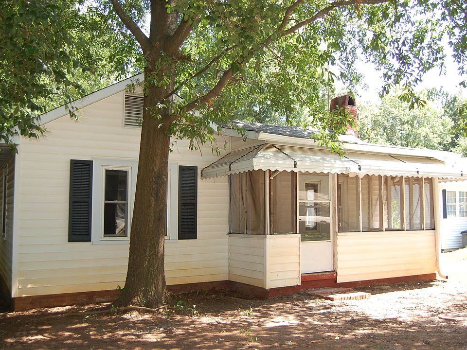 1st image of 15 Burgess Ave