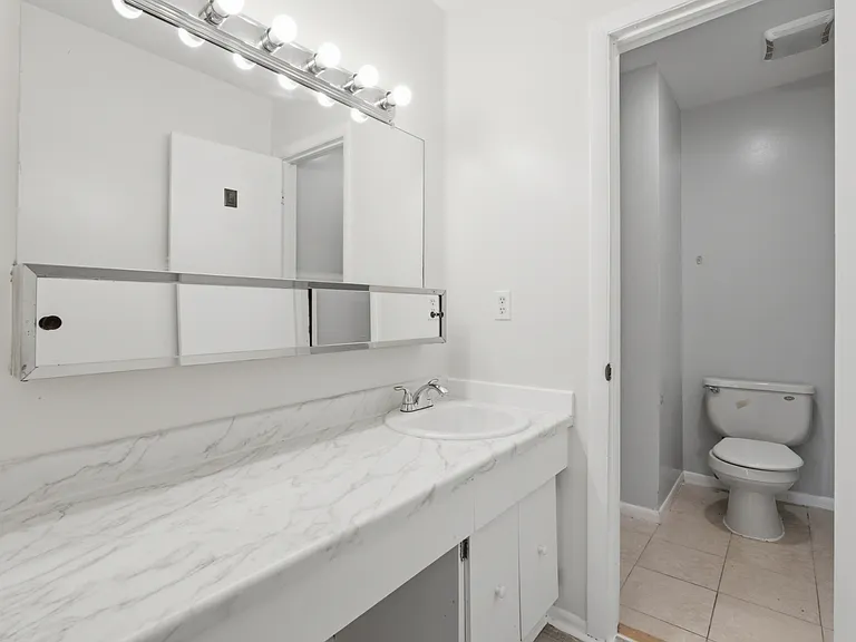 398 Harry S Truman Dr — Photo 19