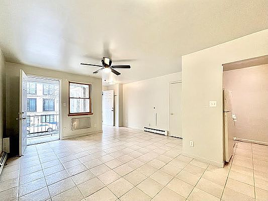 2nd image of 1627 Dekalb Ave #2