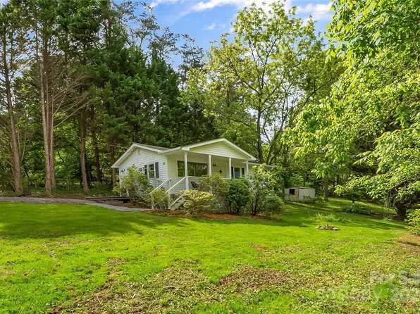 27 Wolf Rd, Asheville, NC 28805