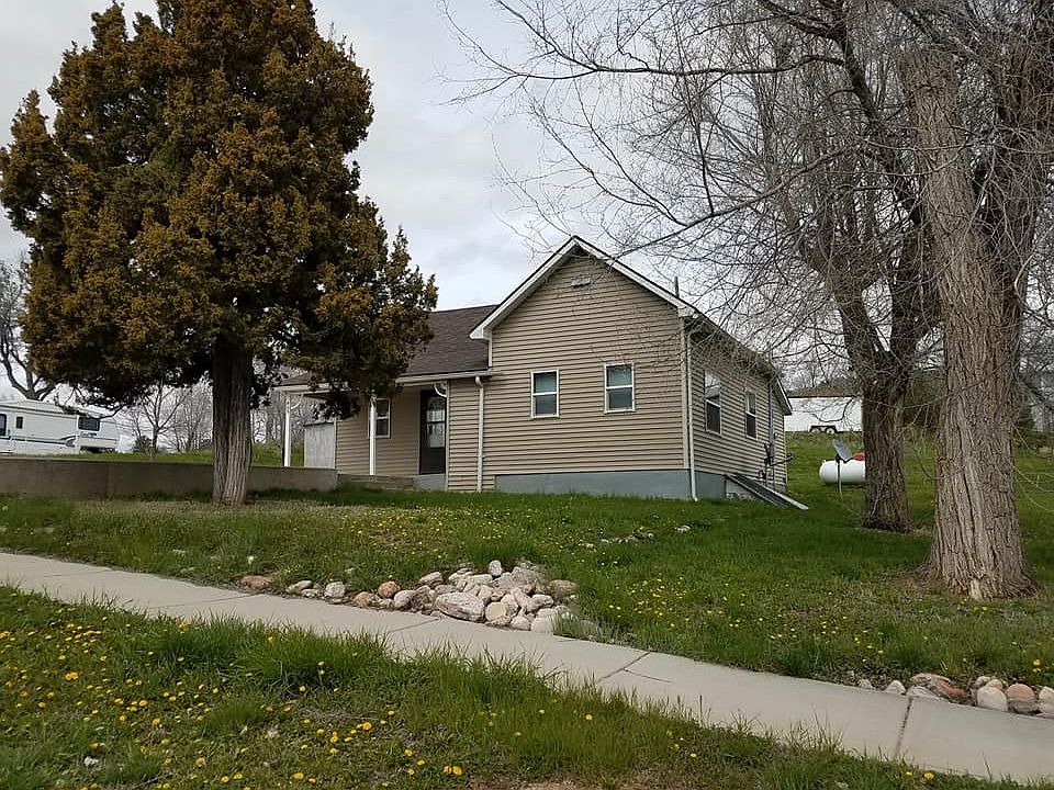 1st image of 405 N 5th St