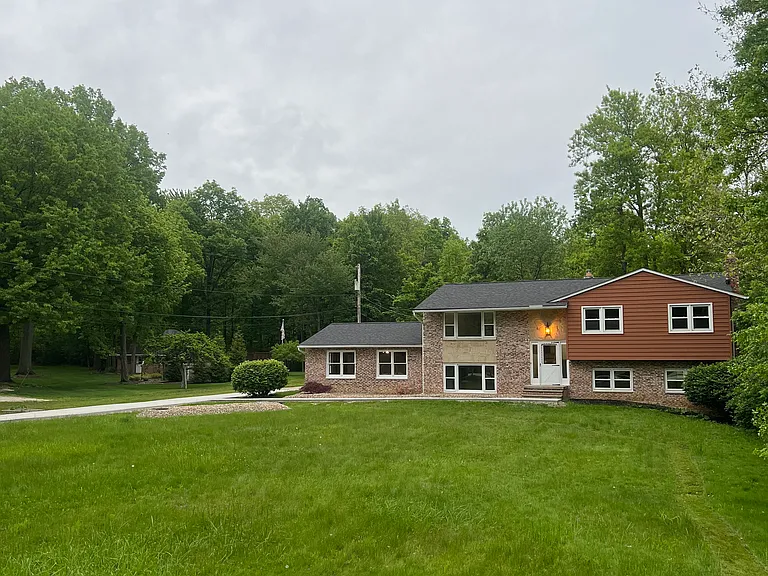 8335 Shepard Rd — Photo 29