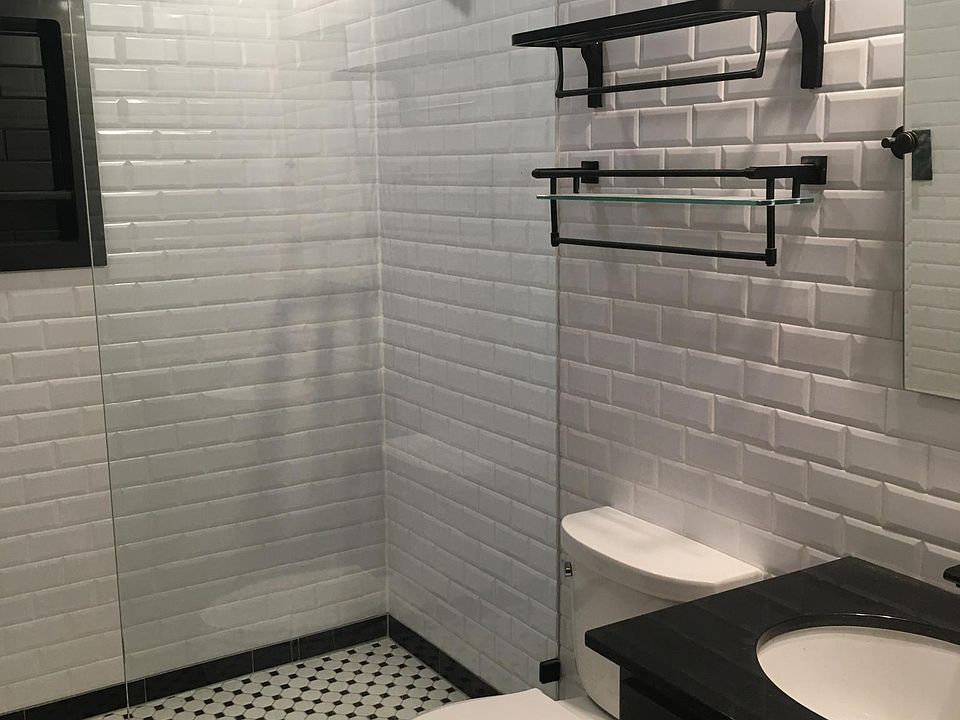 2nd image of 60 W Elm St #204