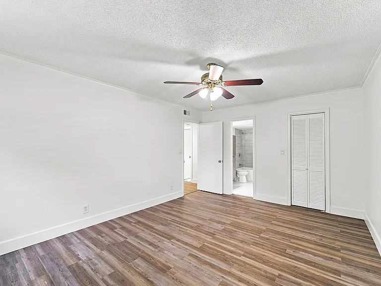 3101 Oakland Shores Dr #H210 — Photo 17