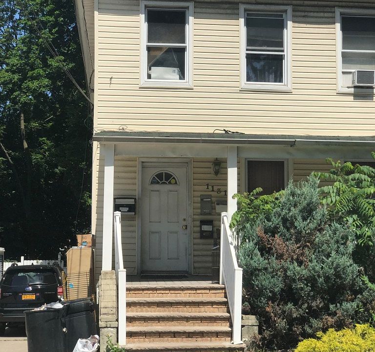 1st image of 1131 Victory Blvd