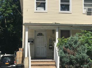 1131 Victory Blvd, Staten Island, NY 10301