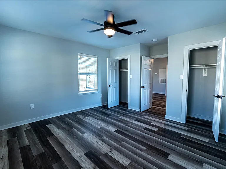 102 Marsden St #4 — Photo 16