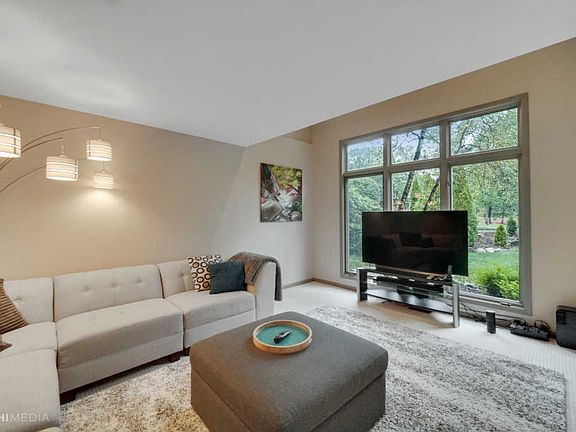 5th image of 12819 W White Oak Ct