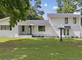 412 W Roger St, Oilton, OK 74030