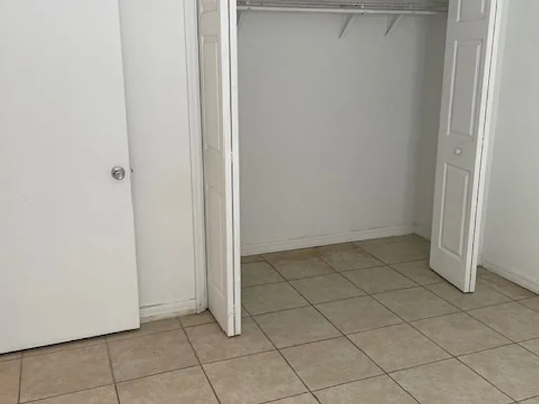 415 Wymore Rd #102 — Photo 19