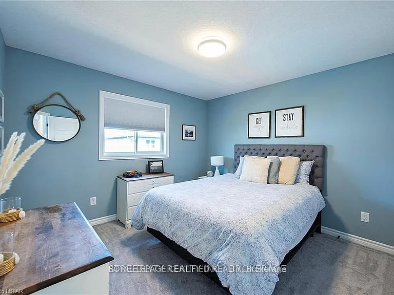 940 Reeves Ave — Photo 29