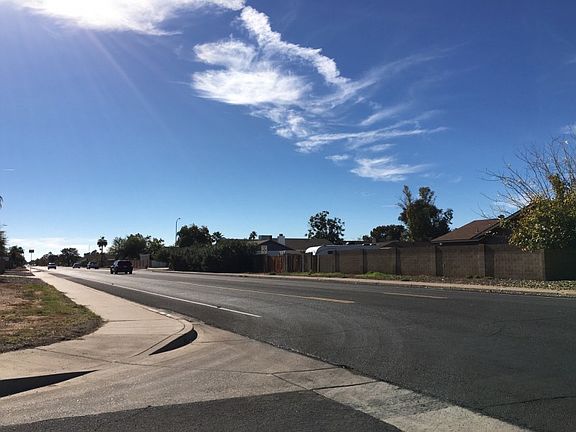 5th image of 2417 E Crescent Cir