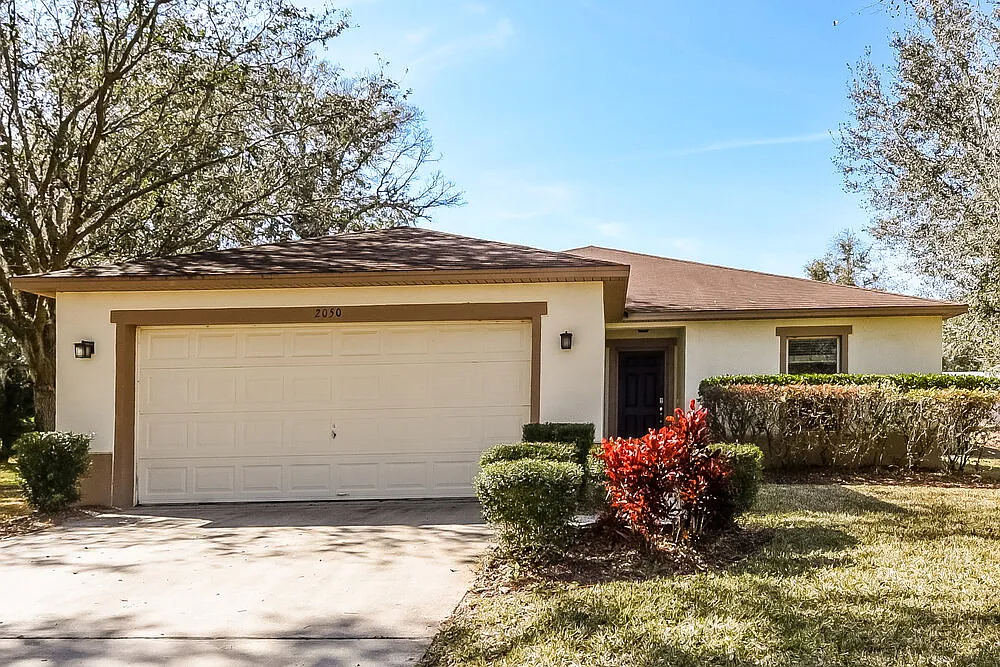 3 bed, 2.0 bath, 1760 sqft, $2,355 — Photo 1