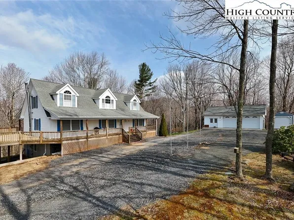 3036 Little Windfall Rd, Lansing, NC 28643