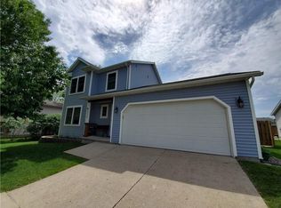 2220 10th Street Pl, Nevada, IA 50201