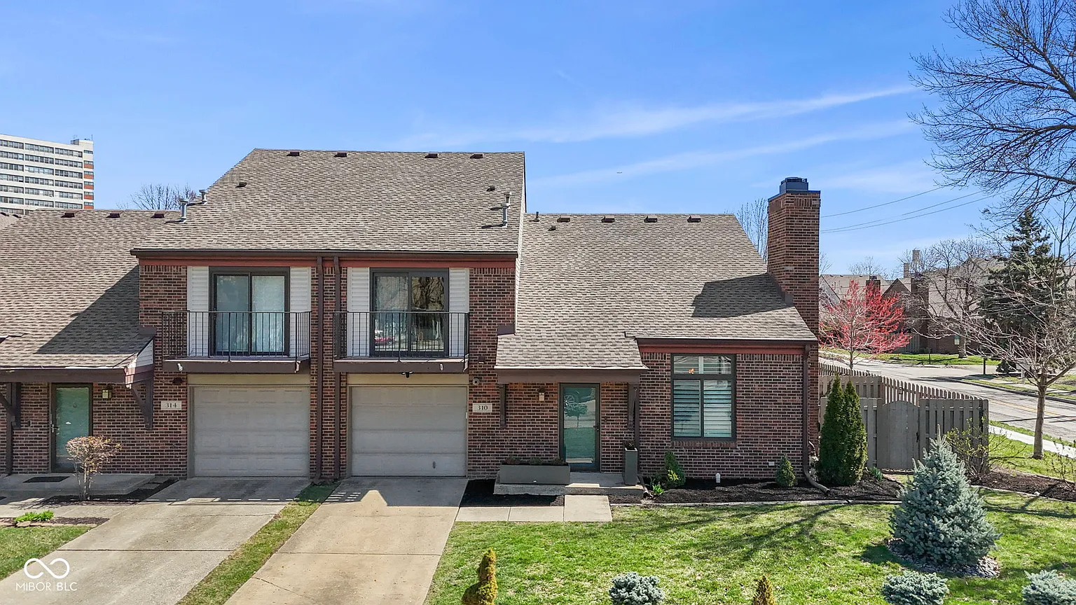 310 E Saint Clair St photo 1