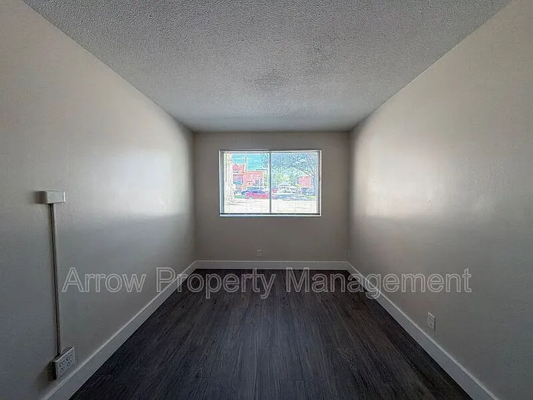 1315 F St #2 — Photo 5