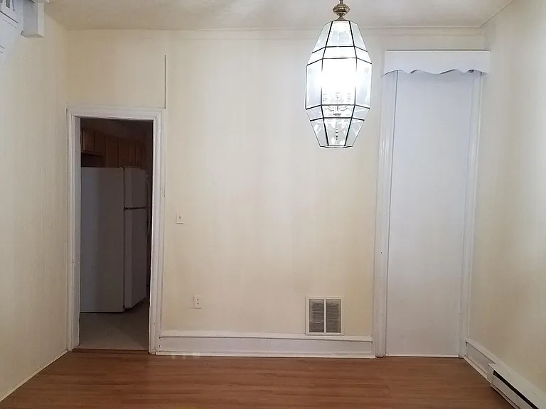 3046 Clifford St — Photo 13